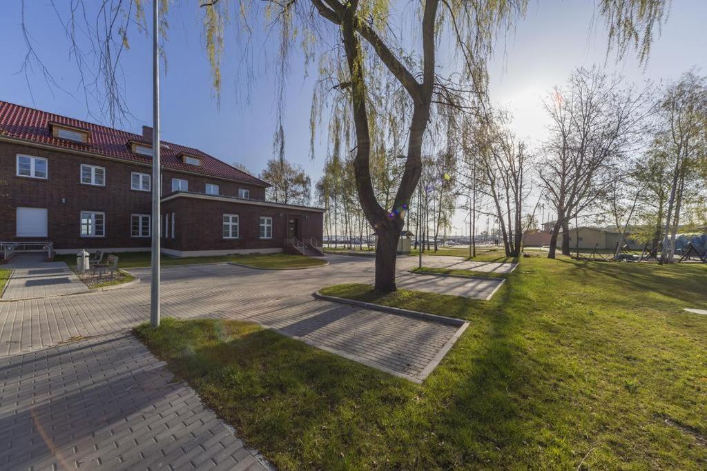 Centrum Zeglarskie Domki Kempingowe Szczecin Buitenkant foto